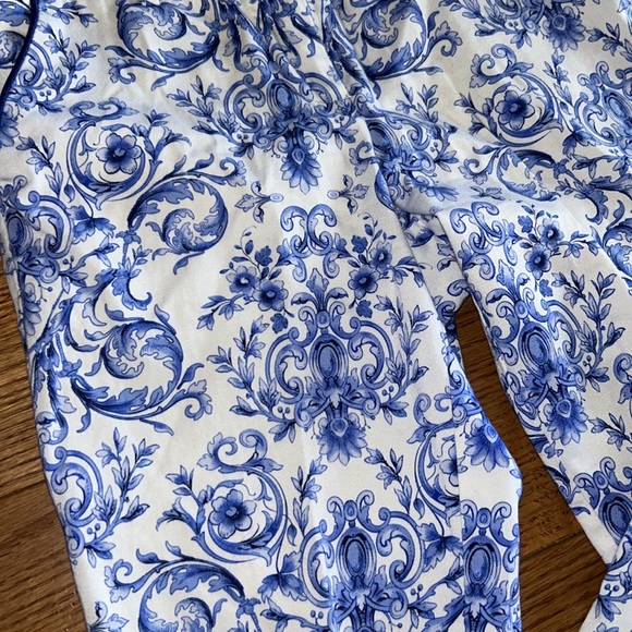Forever 21 paisley pants - Picture 2 of 5